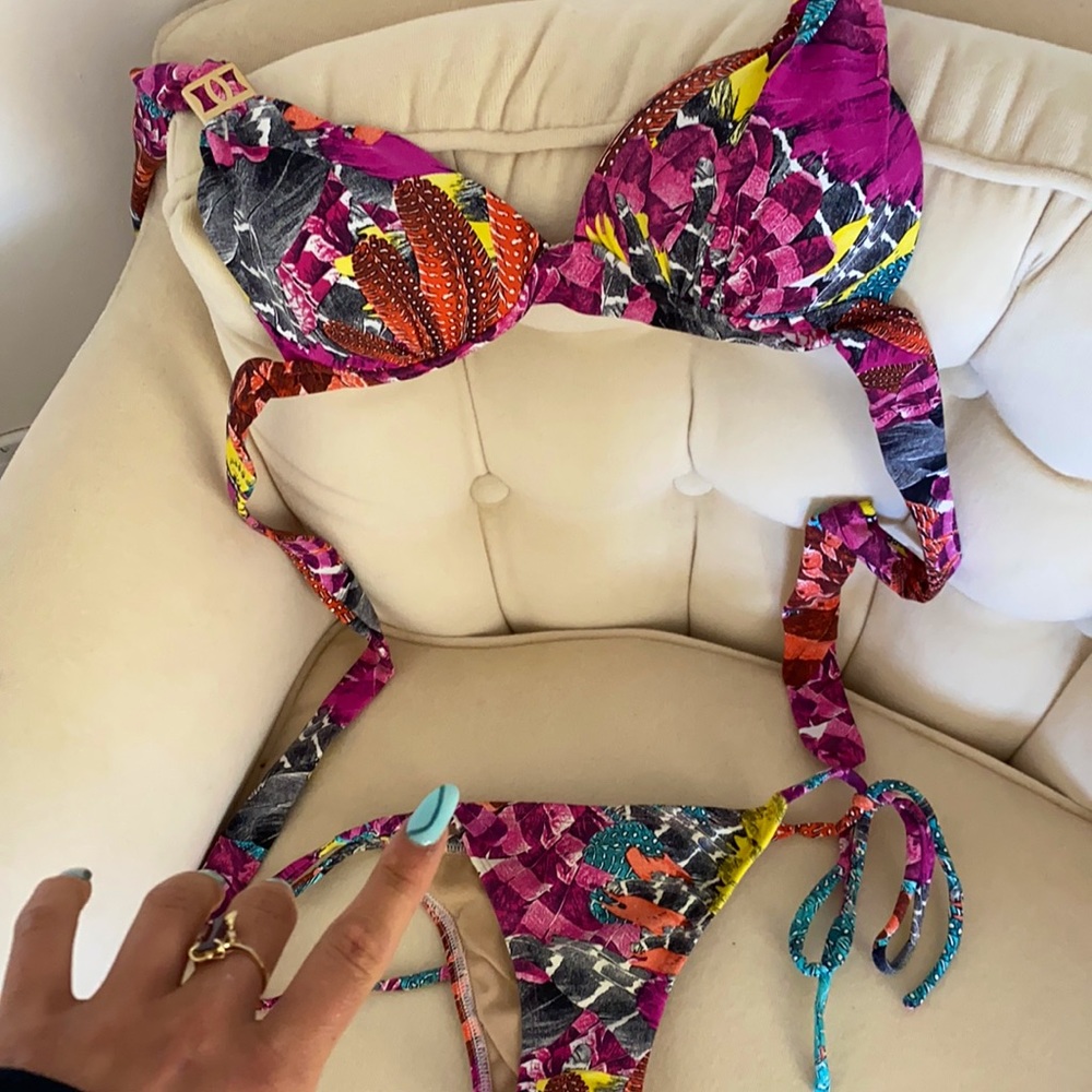BAH BRASIL Bikini TOP 👙!!🍒🌹